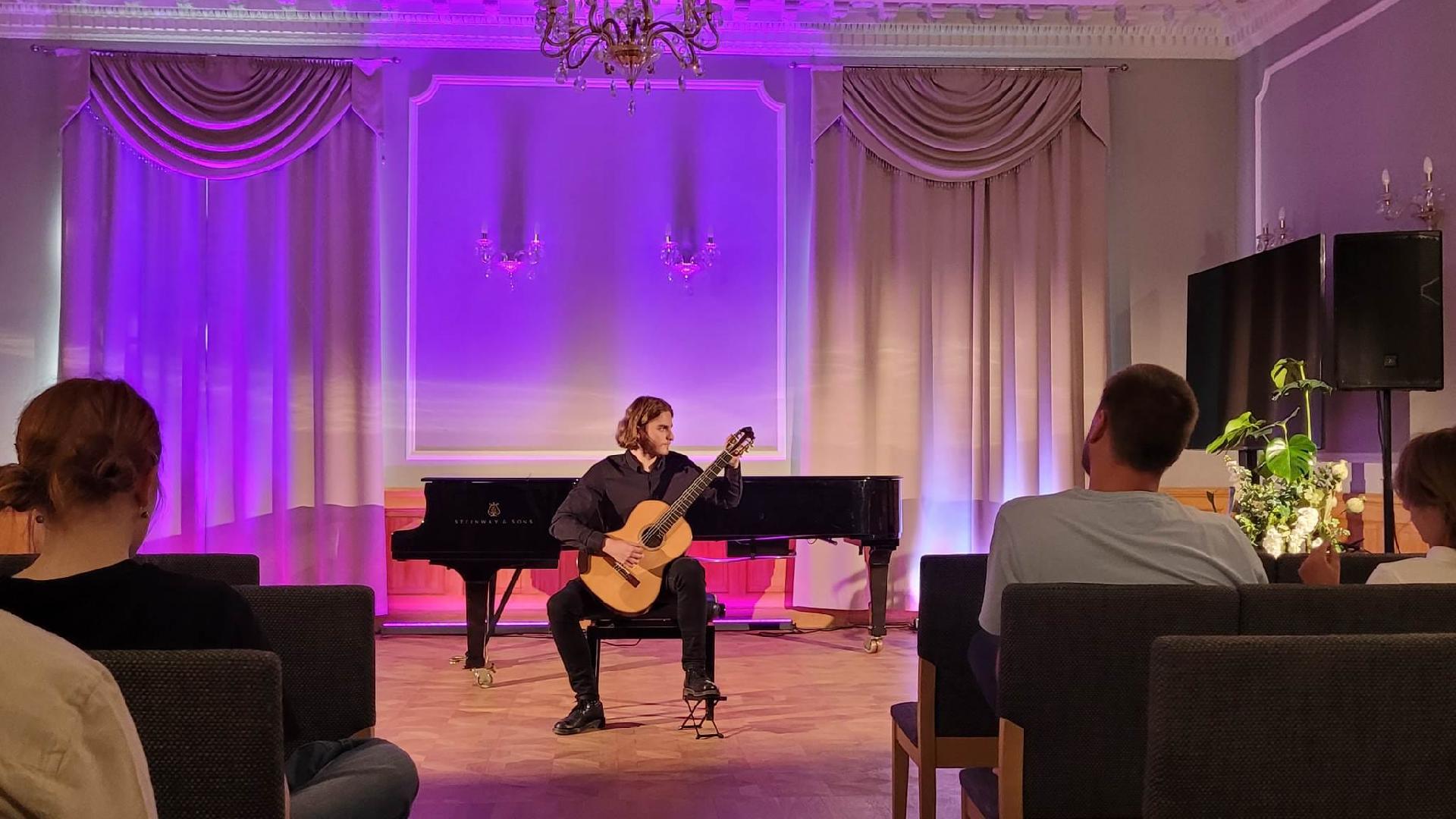Recital gitarowy Eryka Zborowskiego 12 VI 2023